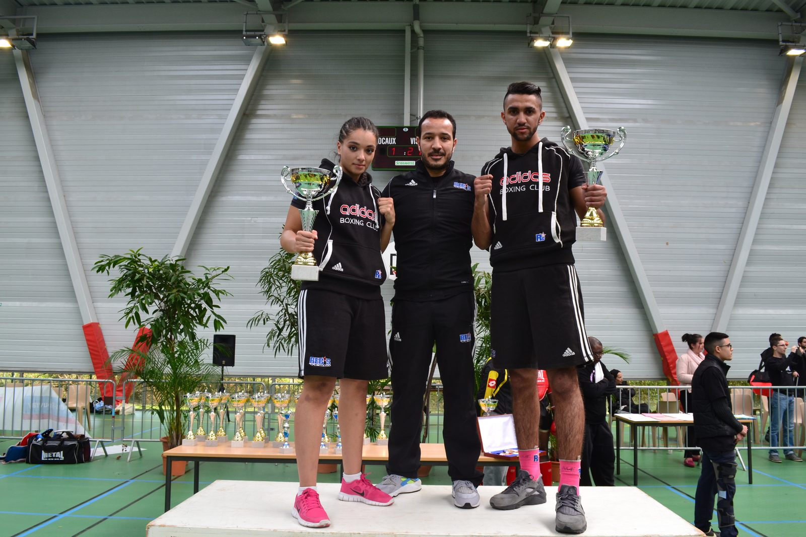 Champions RED'S Team — Sarah & Yacine Champions de France de Muay Thaï Juniors à Saint-Etienne-du-Rouvray