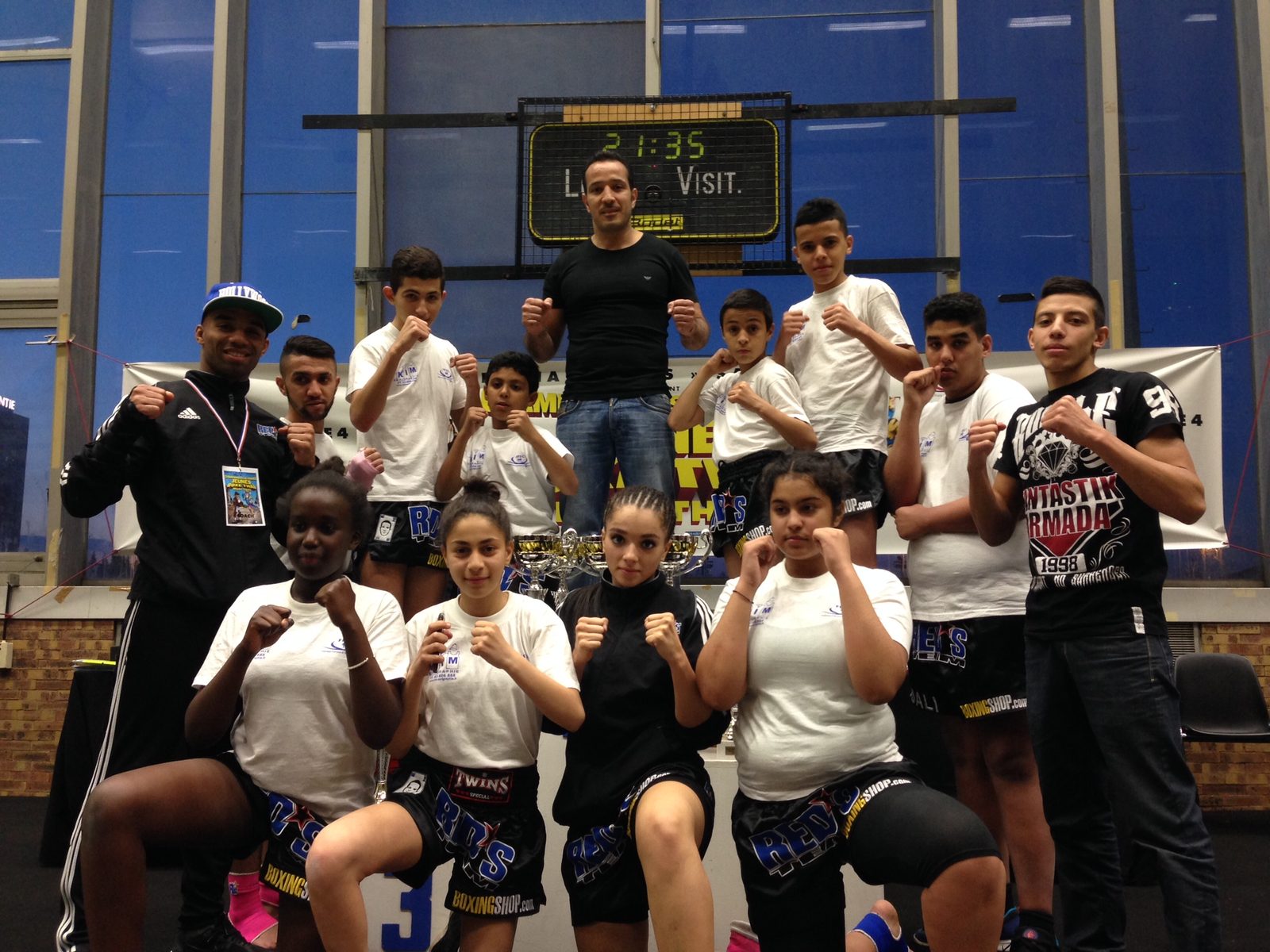 Champions RED'S Team — 11 titres de Champions de France de Muay Thaï Jeunes à Paris