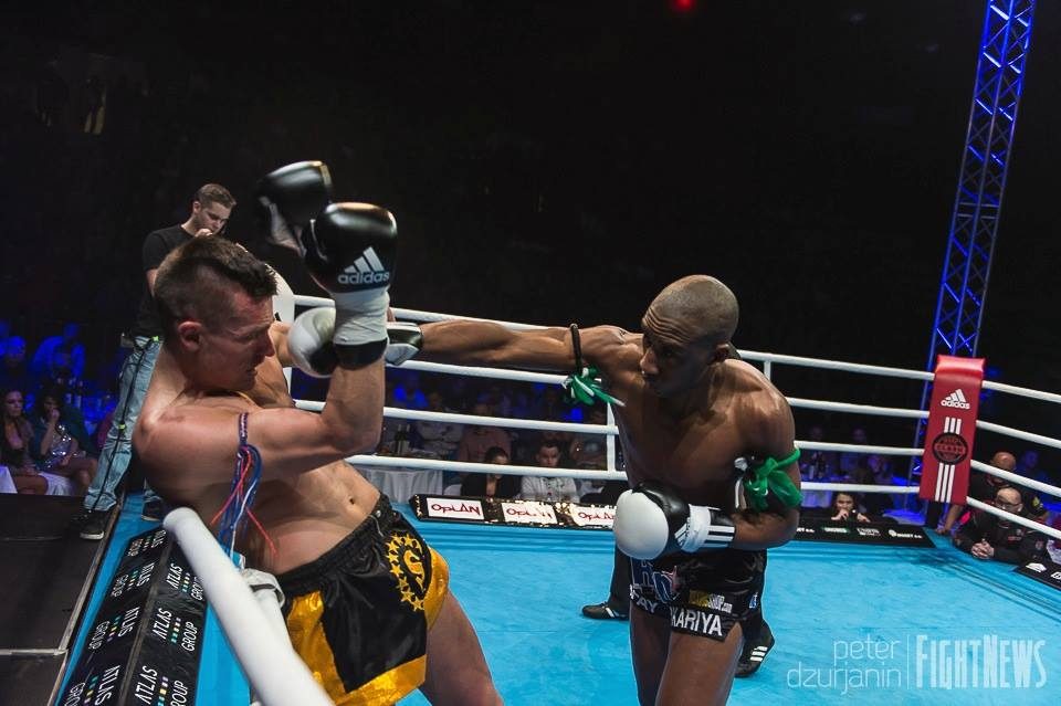 Abderrahim Chafay — Cross sur son Vladimir Moravcik au Clash Muay Thaï de Bratislava en Slovaquie